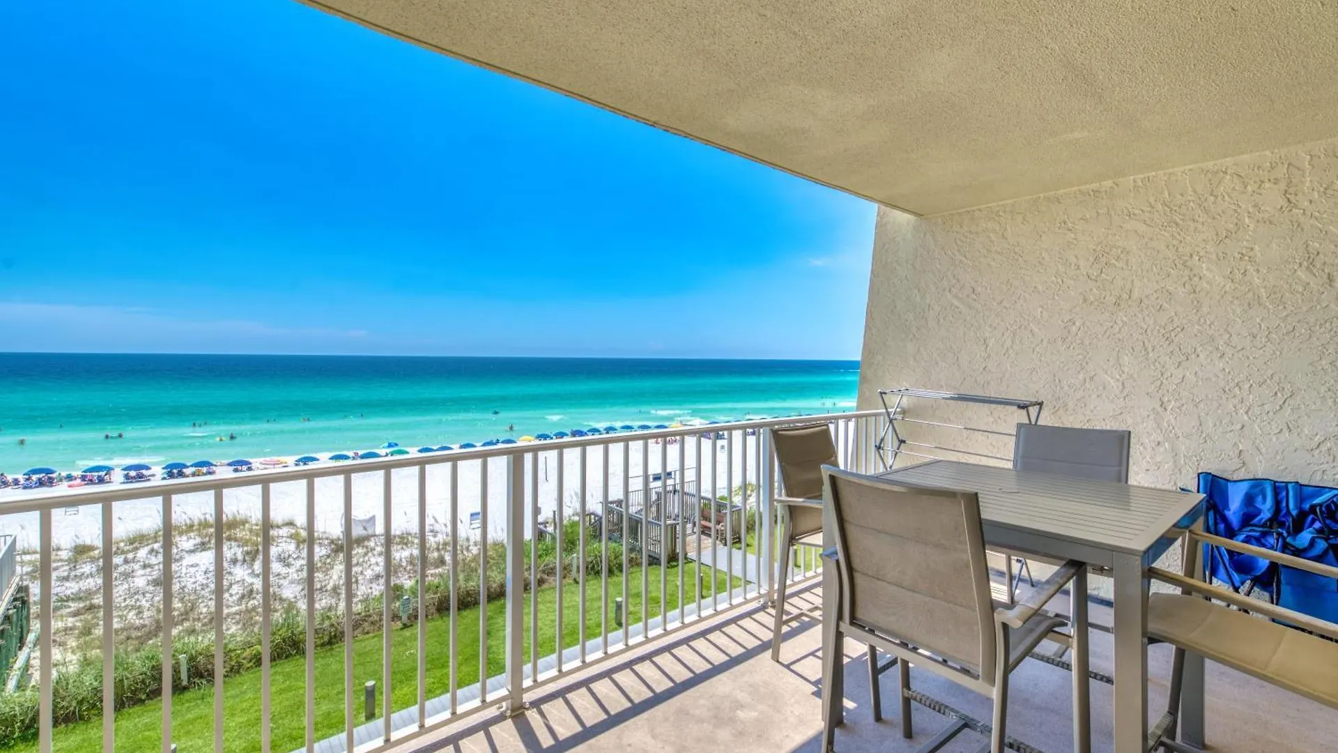 Beach House Condominiums C302 - Beachfront With Pool, Wifi, & Beach Service Destin 0*,  United States